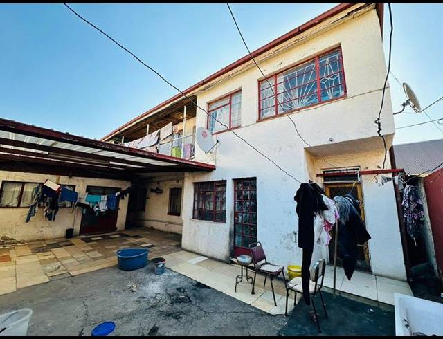 7 BEDROOM HOUSE FOR SALE IN ACTONVILLE